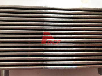 ボルボの掘削機の予備品のためのD7Dエンジン オイル クーラー カバー中心